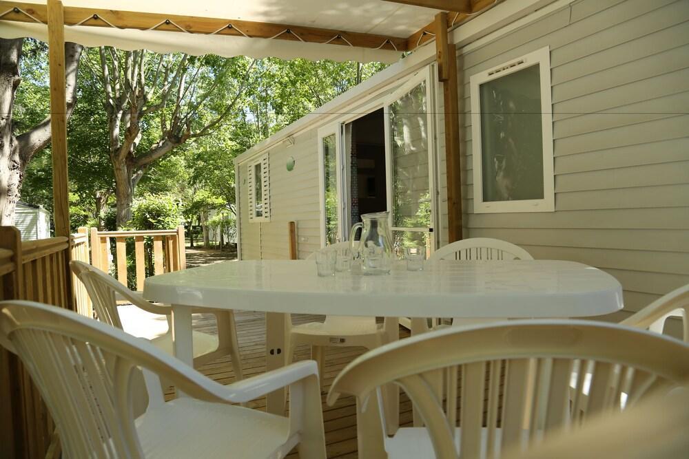 Camping Le Rebau Montblanc Екстериор снимка
