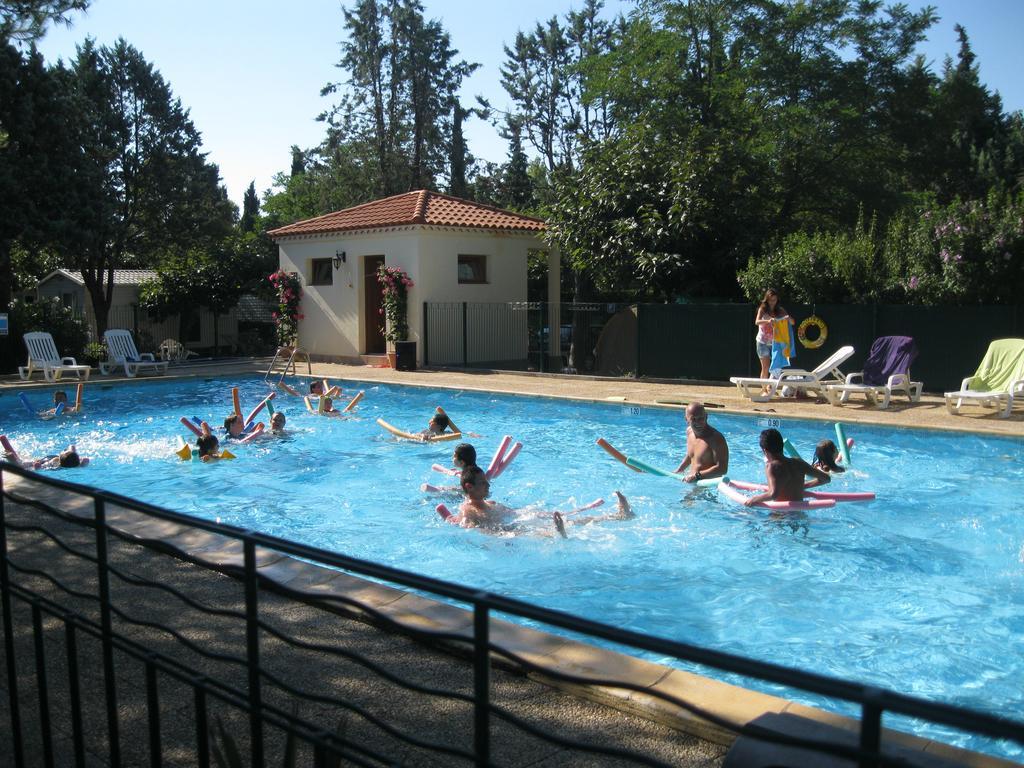 Camping Le Rebau Montblanc Екстериор снимка